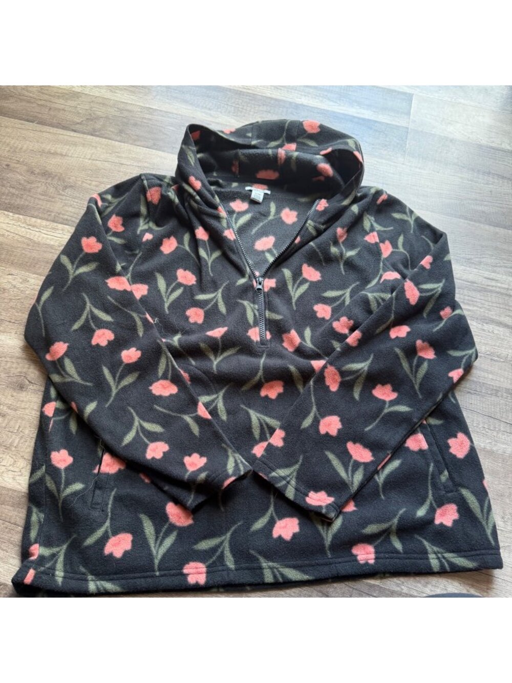 ONeill Womens XL Black Floral Fleece Hoodie With Half-Zip Front & Pockets